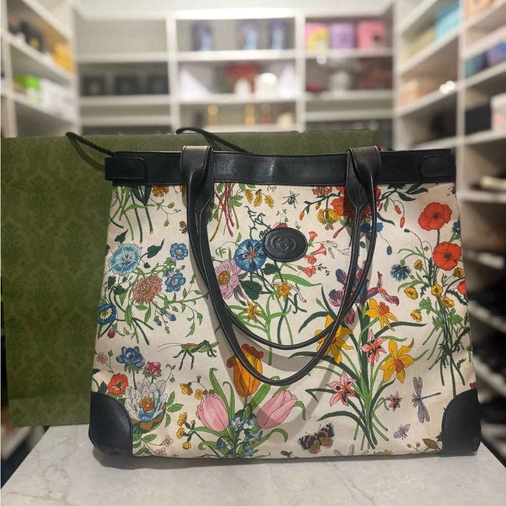 Gucci Rare Floral-print Tote Bag, vintage Collectible canvas leather trim EUC - Picture 1 of 17